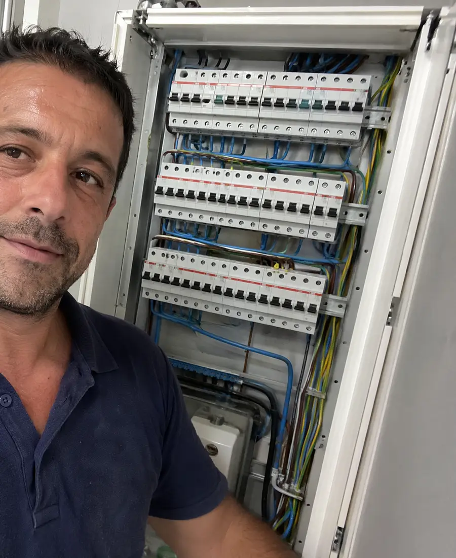 Marco, elettricista